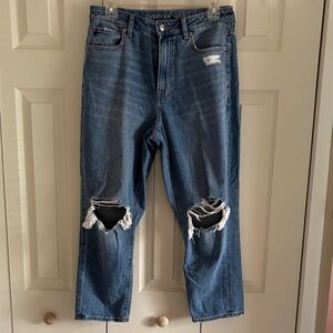 American Eagle Distressed Blue Jeans - size 8 extra short